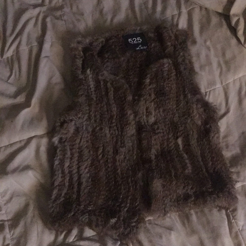 525 America luxe fur rabbit vest, sm